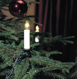 Lichterkette auf dem Weihnachtsbaum