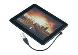 Tablet mit angeschlossenem OTG-Kabel
