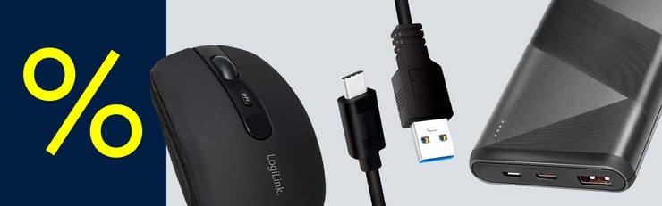 Schwarze Computermaus, USB-Kabel und Powerbank vor grauem Hintergrund mit gelbem Prozentzeichen