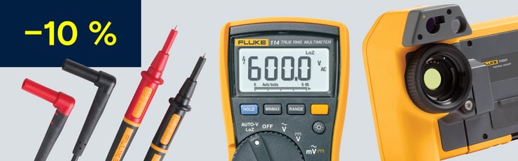 Nahaufnahme eines Fluke-Werbebanners mit „–10 %“, Messleitungen, einem digitalen Multimeter mit 600-Volt-Anzeige und einer Wärmebildkamera.