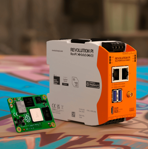 RevPi Connect 4 Industrie-PC mit Raspberry Pi Compute Module 4 für industrielle Automatisierung.