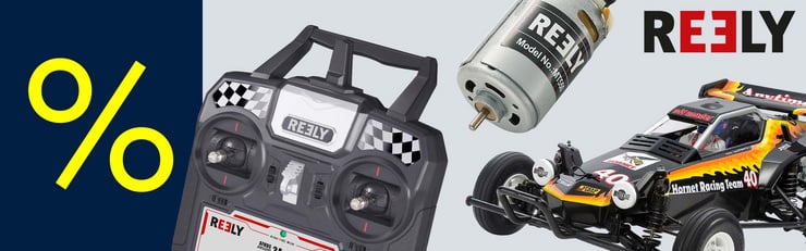 Reely Banner mit Prozentzeichen, Fernsteuerung, Elektromotor und RC-Offroad-Fahrzeug auf hellem Hintergrund.