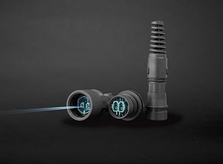 Connecteurs et câbles pour applications à fibre optique de Bulgin.	