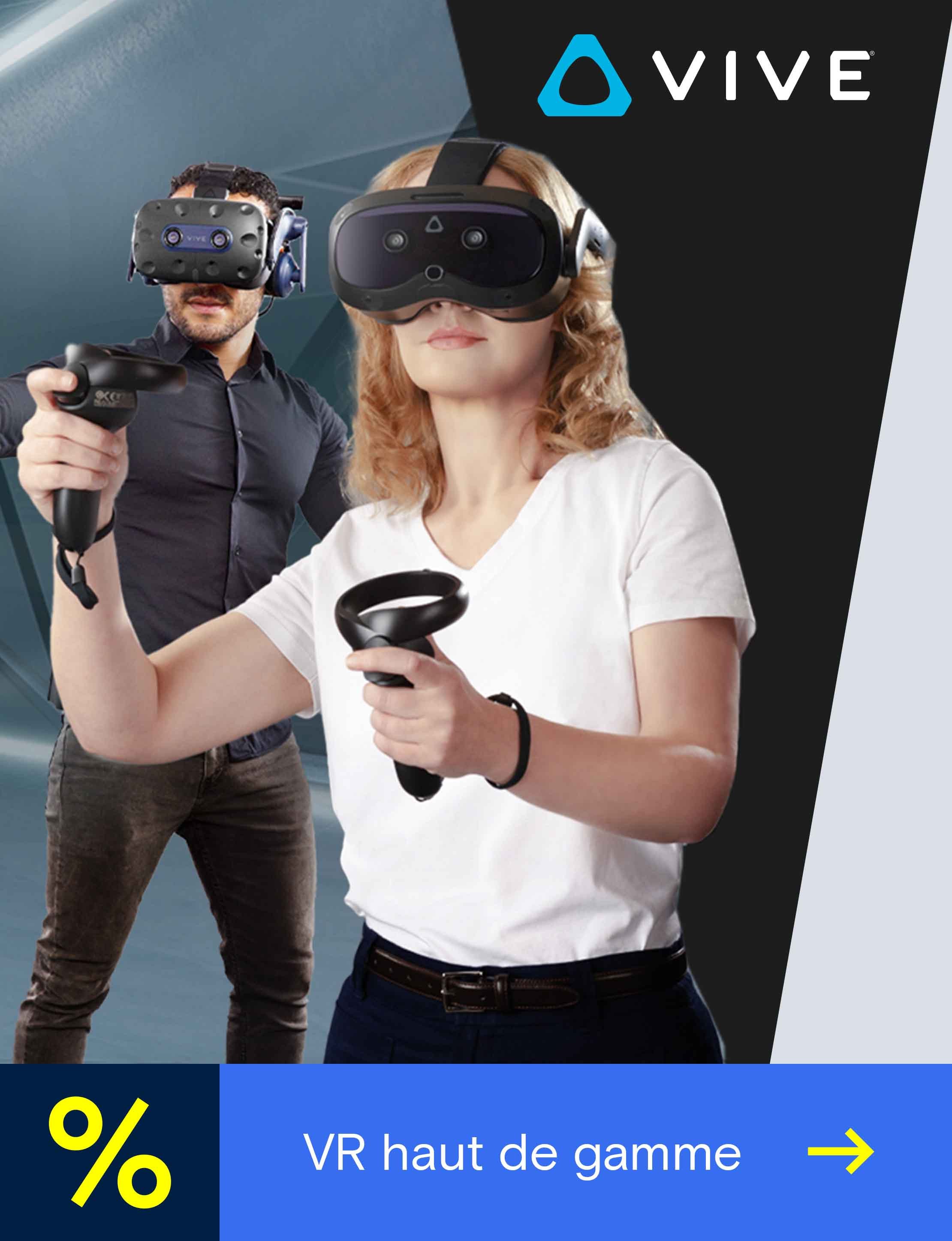 Deux personnes portent des casques VR de HTC Vive avec des contrôleurs à la main, accompagnés de gros plans de différents modèles de casques Vive.