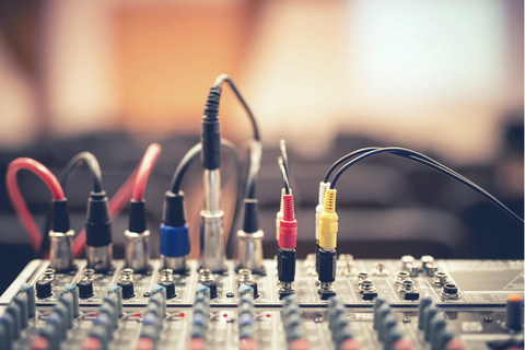 Comment les adaptateurs audio jack optimisent la qualité sonore lors d'événements