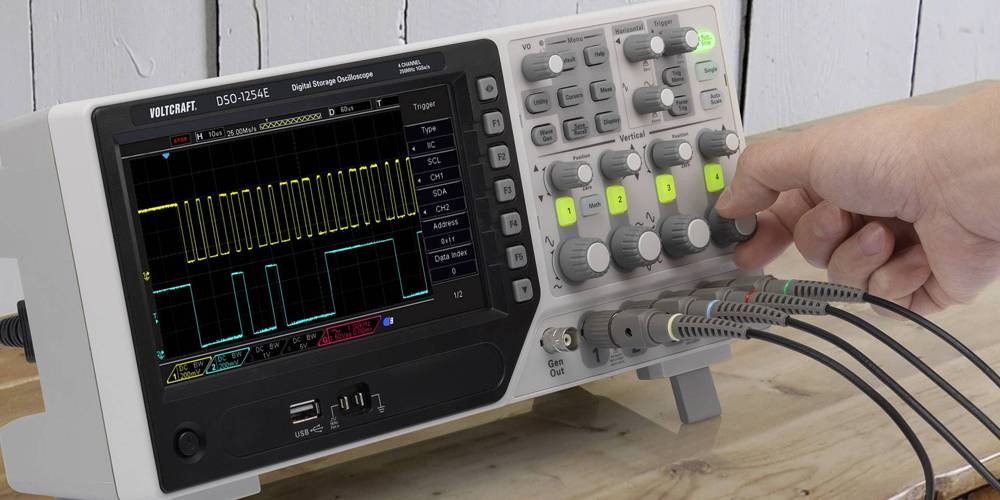 4-kanaals oscilloscoop