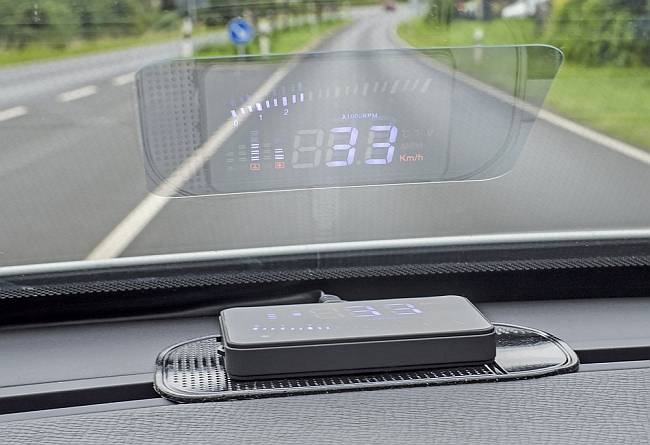 Wyświetlacz Head Up Display Basetech X5