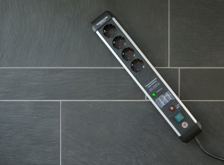 Zásuvkové lišty s prepäťovou ochranou